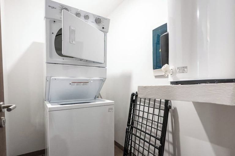 Others 4, Playacar 1BR Condo Pools, Balcony & Wifi, Cozumel