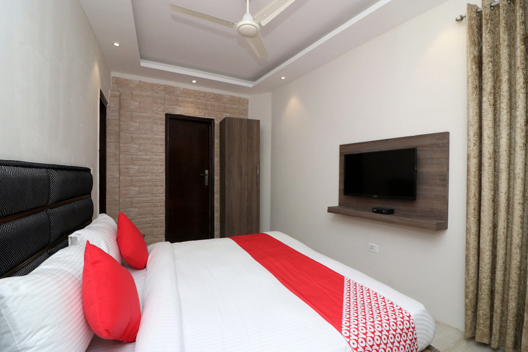 Others 5, Hotel O Madhurapuri, Kozhikode