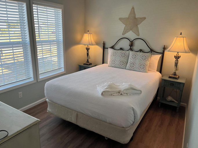 Bedroom 3, Pet Friendly Beach House - Hakuna Matata, Gulf