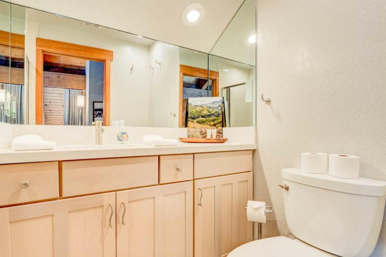Bathroom 3, Granlibakken Getaway - #72A, Placer