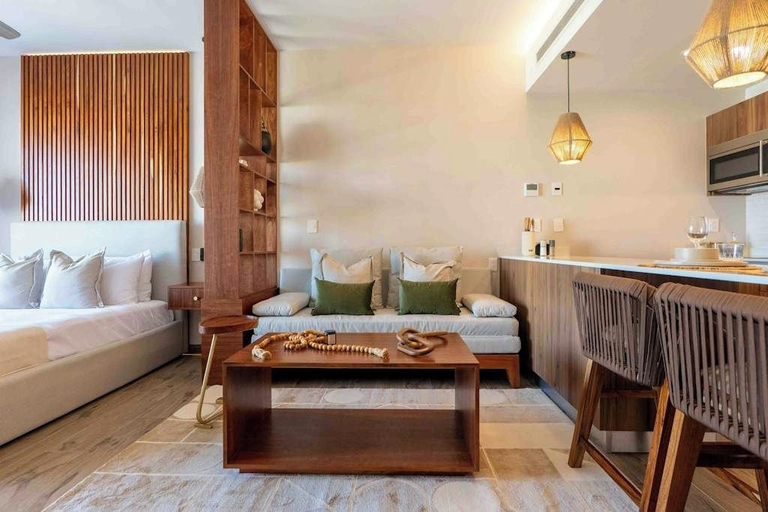 Others 2, Playacar 1BR Resort Pool & Dog-friendly, Cozumel