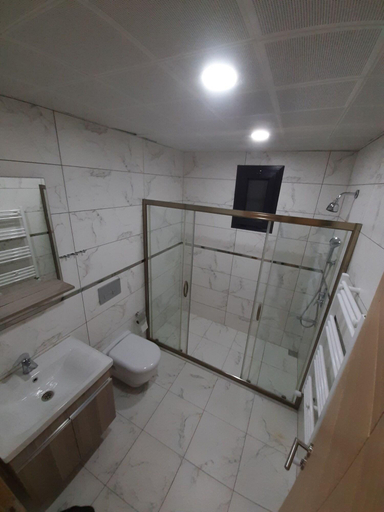 Bathroom 5, Liva Teras, Çaykara