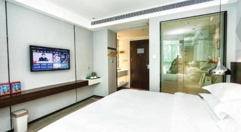 Bedroom 2, Borrman Hotel Yunfu Xinxing County Bus Station, Yunfu