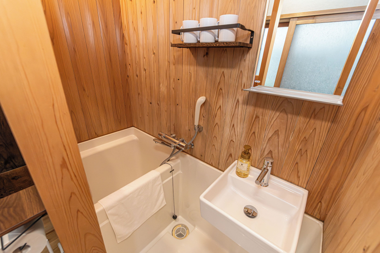 Bathroom 3, DEN Umeda, Osaka