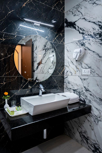 Bathroom 5, Toshali Sands, Puri