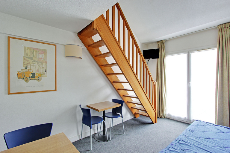 Bedroom 3, YEF HOTEL LES LILAS, Seine-Saint-Denis