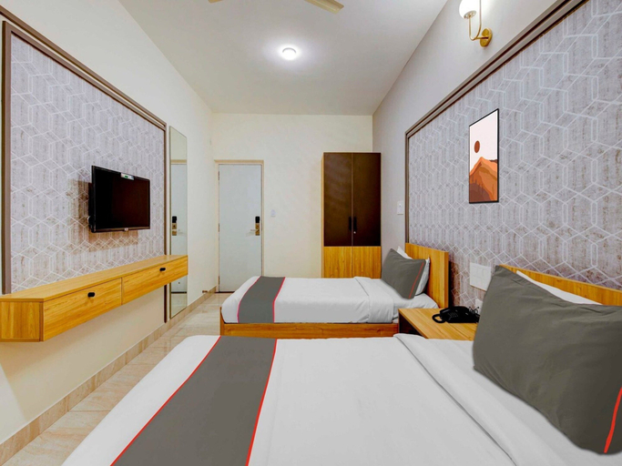 Others 5, Super Collection O Royal Elevar, Bangalore