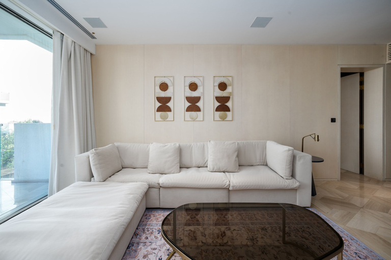Others 4, Modern 2BR Gem Prime Palm Jumeirah Location, Dubai