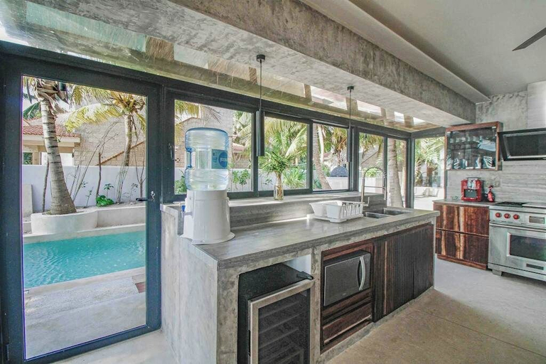 Others 2, Beachfront Home Pool, Chef, Transport, Cozumel