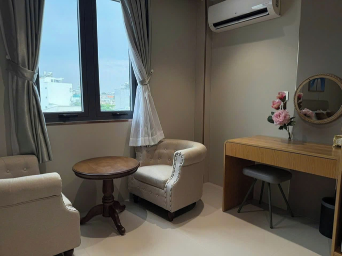 Others 4, Leonora 3, Ho Chi Minh City