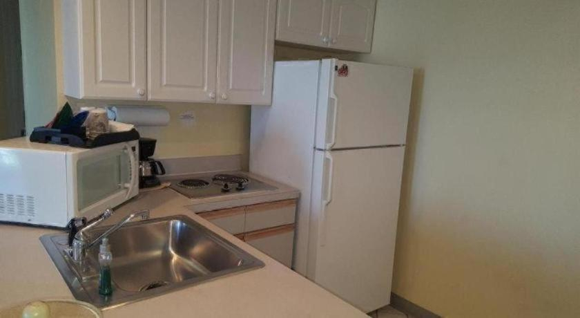Others 5, Chart House Suites and Marina, Pinellas