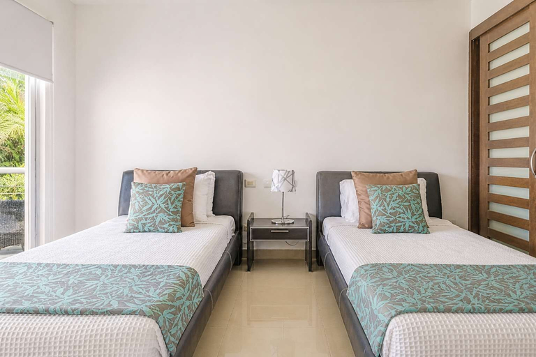 Others 2, Beachfront Studio Resort Pool & Beach Access, Cozumel