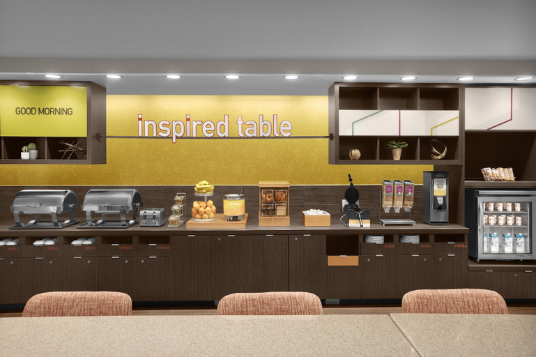 Food & Drinks 4, Home2 Suites by Hilton Glendale - Westgate, Maricopa