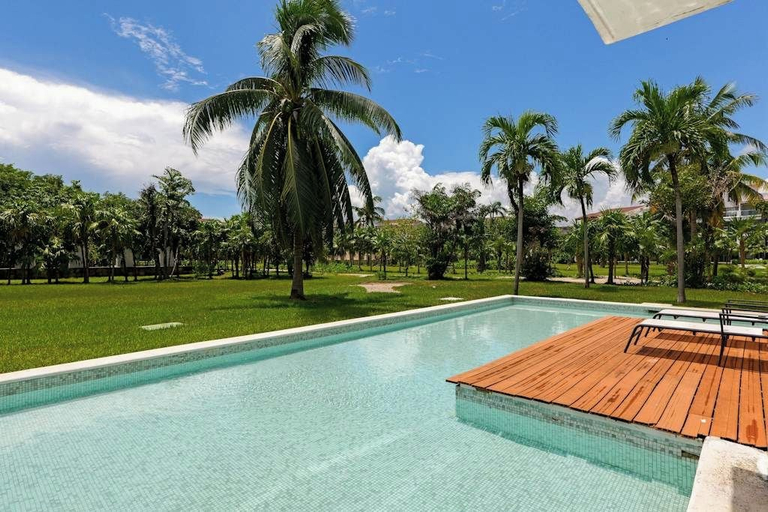 Others 4, Beachfront 2BR Condo w/ Private Pool & Beach, Cozumel