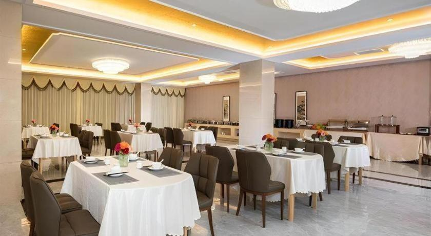 Food & Drinks 5, Vienna Hotel Shandong Linyi Mengyin, Linyi