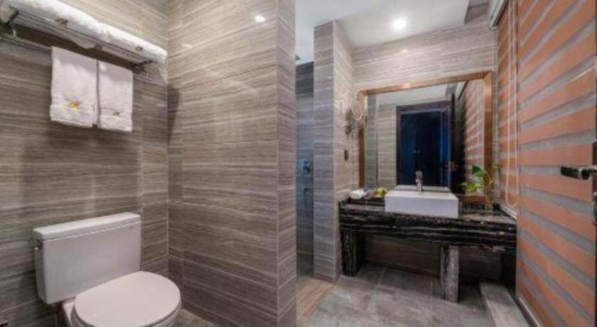 Bathroom 4, Lanxi Xingmao Resort Hotel, Lu'an