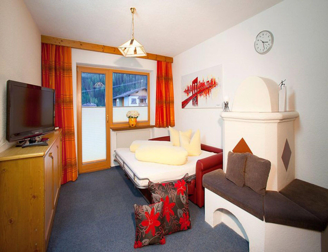 Others 5, Holiday apartment with wellness area, Imst