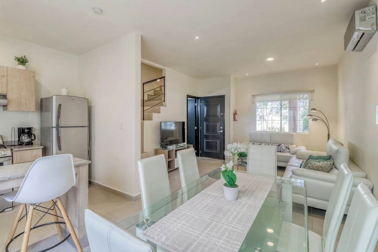 Others 5, 3BR Villa - Playa del Carmen - Pool - Sleeps 7, Cozumel