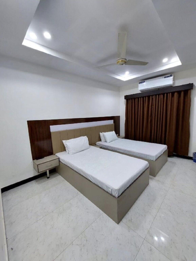 Bedroom 5, OVERSEAS HOTEL AND SUITES, Dera Ghazi Khan