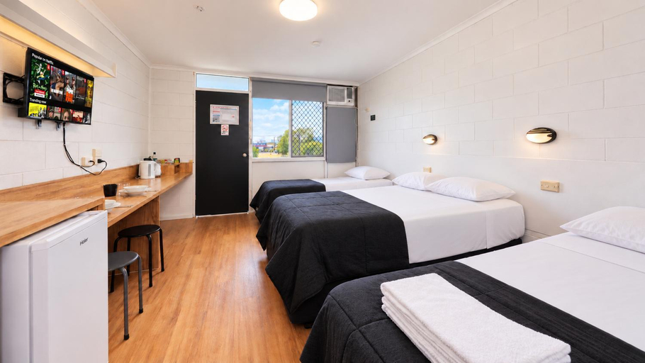 Bedroom 3, Motel Lodge, Rockhampton
