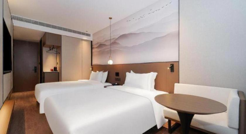 Bedroom 3, Jinglai Hotel Selection - Shanghai Zhenru Subway Station, Shanghai