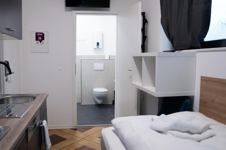 Others 3, Hive Apartments an der B6, Hildesheim