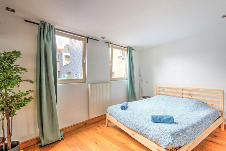 Others 3, Elegant Duplex Apartment Antwerp, Antwerpen