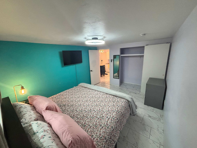 Others 3, Private 1BR - King Bed Madeira Beach Days, Pinellas