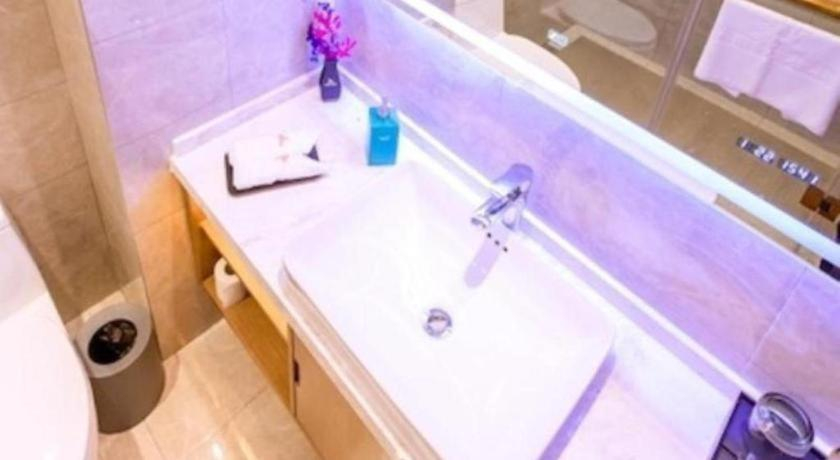 Bathroom 3, GreenTree Eastern Hotel Suqian Sihong Executive Center, Suqian