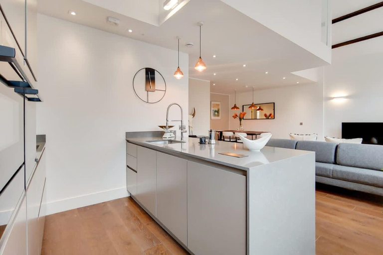 Others 4, Borough apartment, London