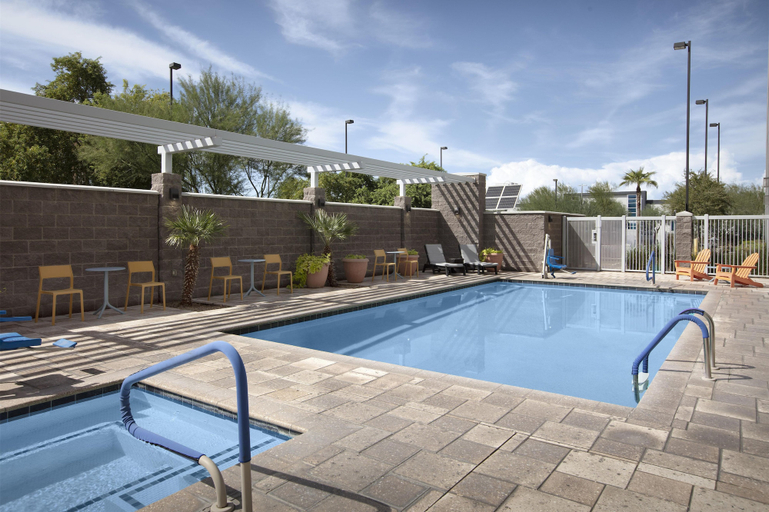 Sport & Beauty 5, Home2 Suites by Hilton Glendale - Westgate, Maricopa