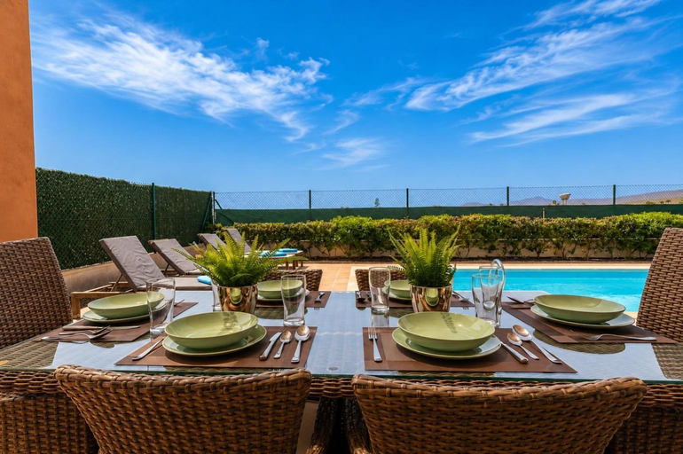 Food & Drinks, GuestReady - Luxury Villa with Private Pool, Las Palmas