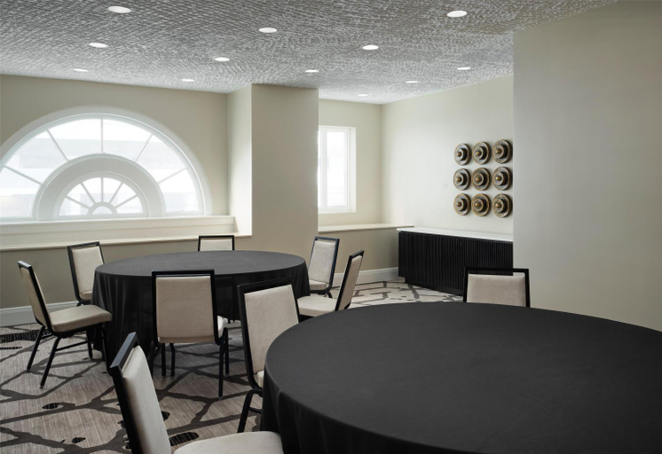Food & Drinks 5, Hotel Flor Tampa Downtown, Tapestry Collection by Hilton, Hillsborough