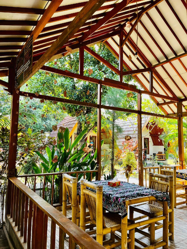 Food & Drinks 5, Florines Garden, Lombok