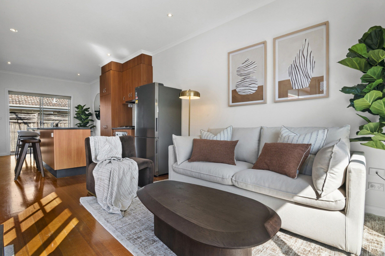 Others 3, Bright 1-bed House Near Thornbury Cafes, Melbourne