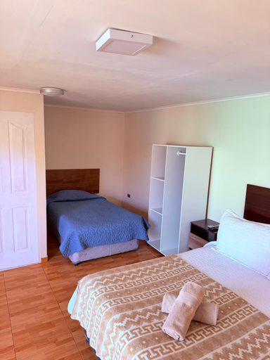 Bedroom 3, HOSTAL APANANTOR 1, El Loa