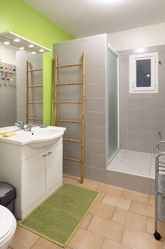 Bathroom 4, CASA di u cuginu, Haute-Corse