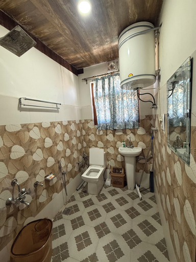 Bathroom 4, KASHMIR HOMESTAY, Baramulla