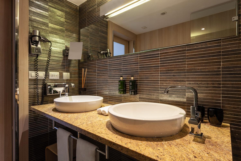 Bathroom 4, Meliá Sevilla, Sevilla
