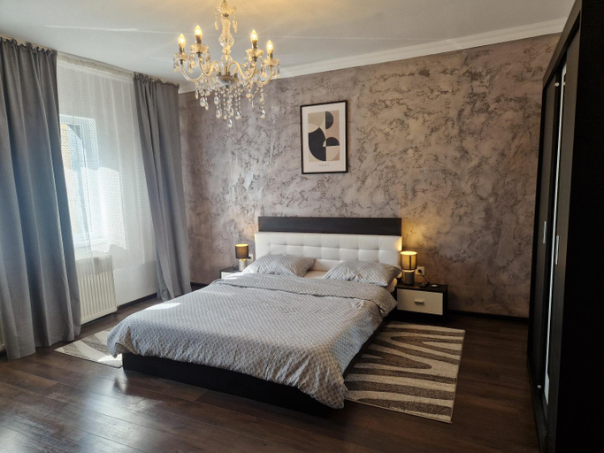 Bedroom, Dominic House, Turda