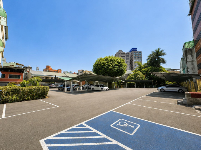 Exterior & Views 2, Lai Yue Hotel (Ai-Lai Fashion Hotel), Taichung