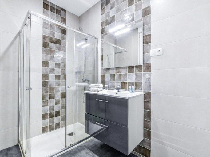 Others 2, Apartment Near Retiro Park, Madrid