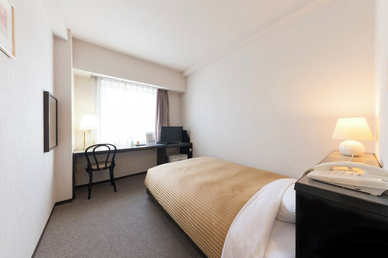 Bedroom 3, Alpha Hotel Tokushima, Tokushima