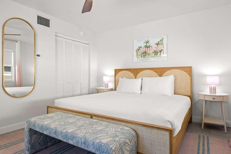 Others 4, Studio w/ King Bed Heated Pool, Steps to Beach!, Pinellas