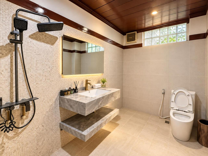 Bathroom 2, Khiri2, Luang Prabang