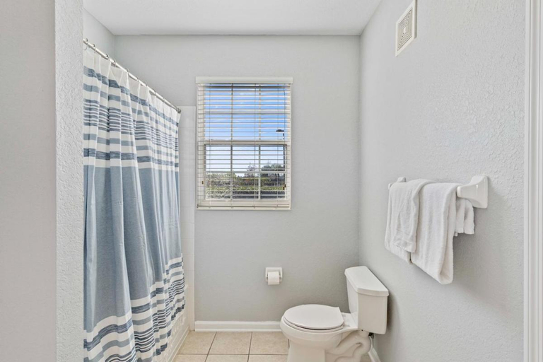 Bathroom 5, Tropical Treasure, Orange