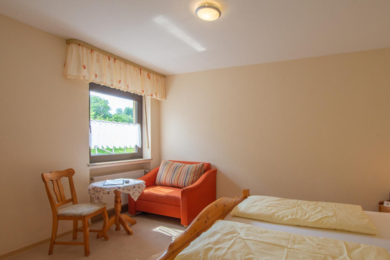 Bedroom 2, Gasthof Zum Hohen Lohr, Waldeck-Frankenberg