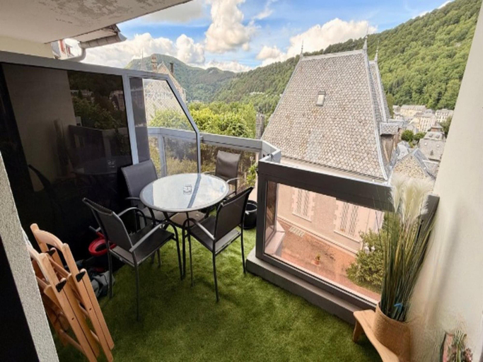 Others 2, Renovated Apartment With Balcony, Puy-de-Dôme