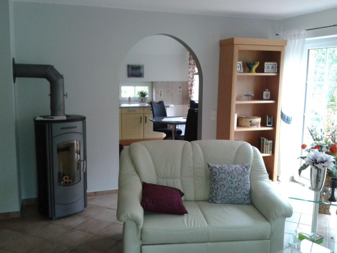 Others 4, Holiday Apartment With 1 Bedroom, Aurich