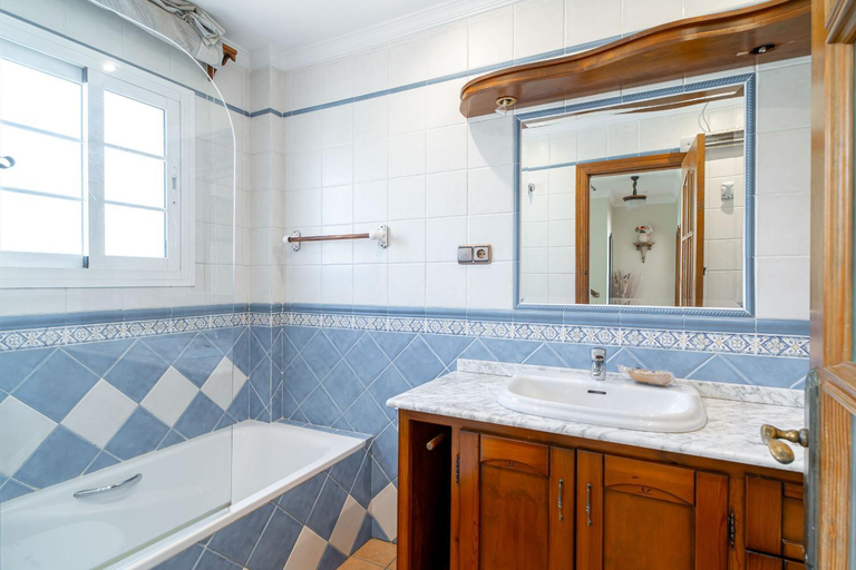 Bathroom 4, Villa Mirto Private Pool Casasol, Málaga